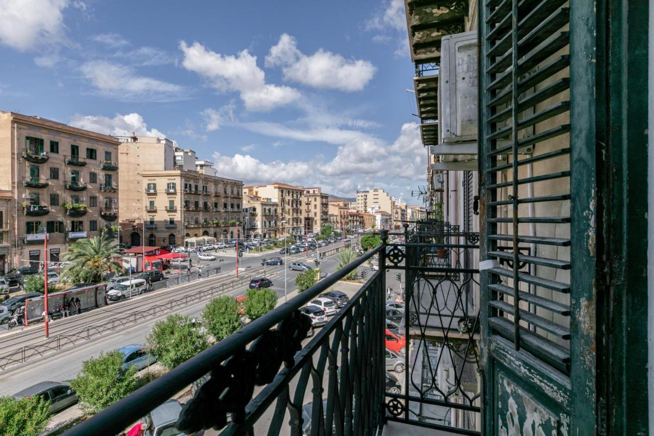 Corso Dei Mille Station Flat With Balcony Apartment Palermo Ngoại thất bức ảnh