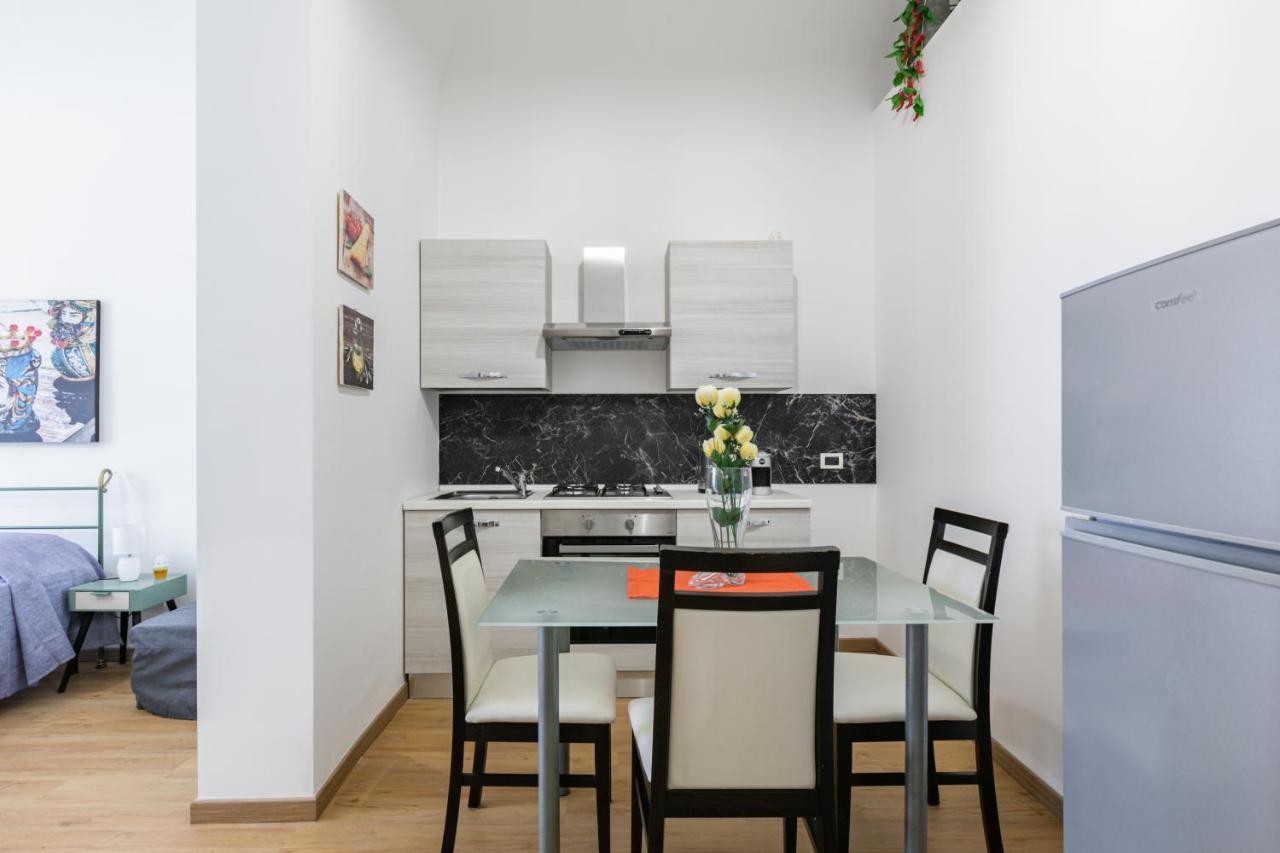 Corso Dei Mille Station Flat With Balcony Apartment Palermo Ngoại thất bức ảnh